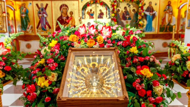 Православные отмечают Троицу-2017. Обычаи и приметы