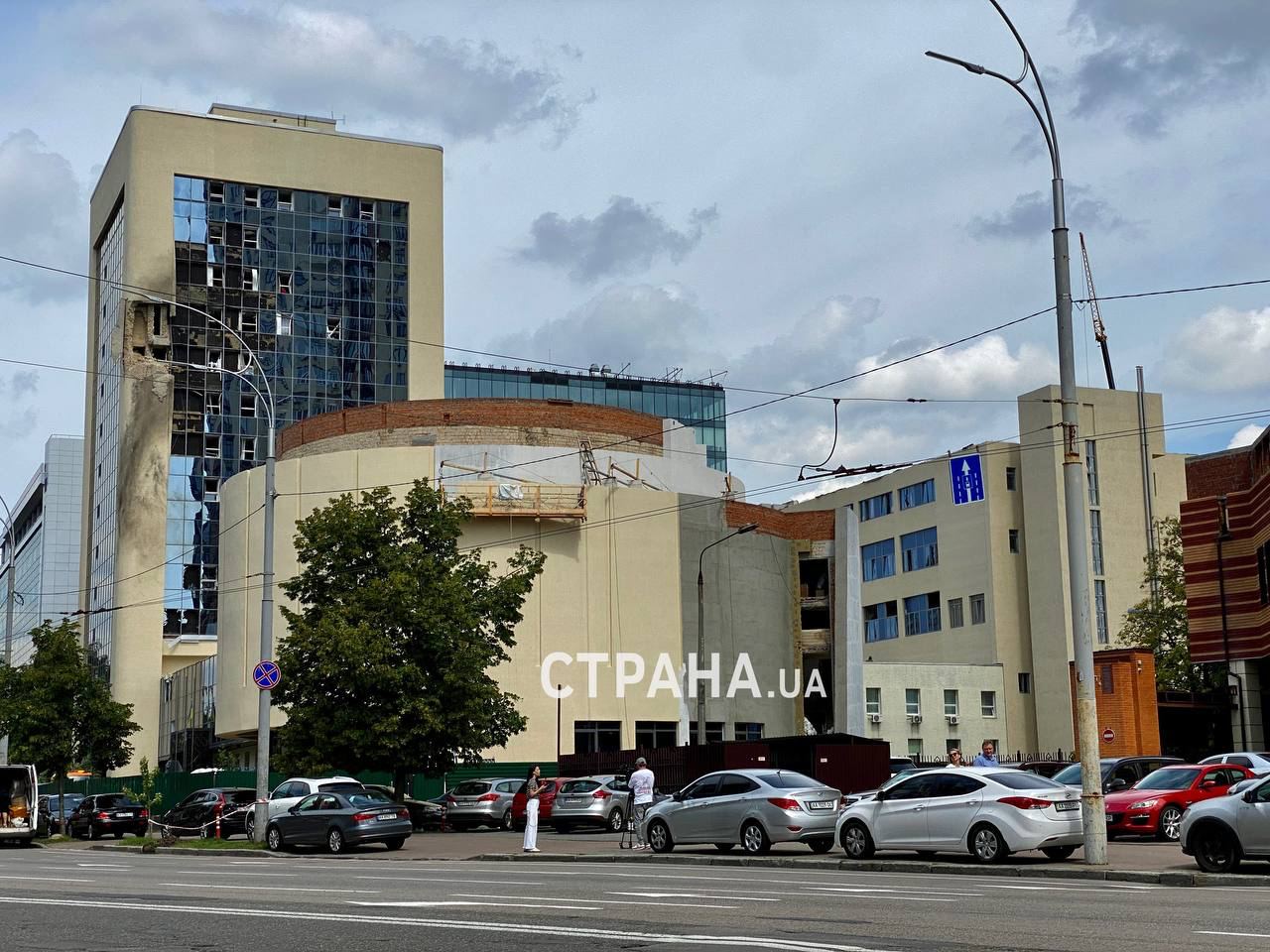 В Киеве повреждены здания в Соломенском районе. Фото и видео