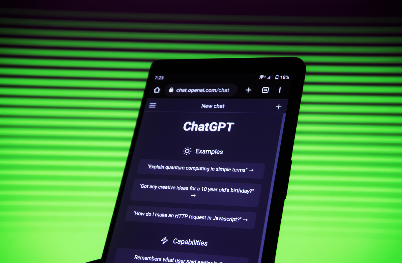 Стало известно об интеграции ChatGPT в смартфоны на Android